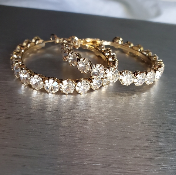 New Fashion Gold Hoop Earrings - Picture 5 of 6